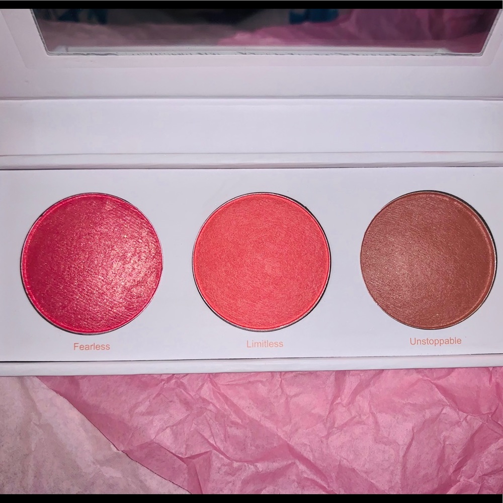 BRAND NEW- REALHER BE FEARLESS, BE LIMITLESS BLUSH